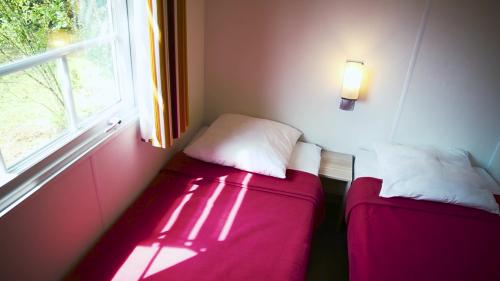 Camping Koawa Les Cigales - Espace Confort 37m² - air-conditioning + TV - Photo 7