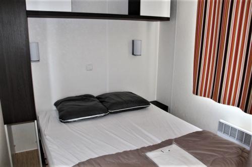 Camping Koawa Les Cigales - Family Classic 35m² - air-conditioning + TV - Photo 3