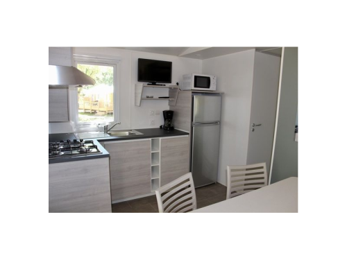 Camping Koawa Les Cigales - Family Premium 28m² - air-conditioning + TV - Photo 4