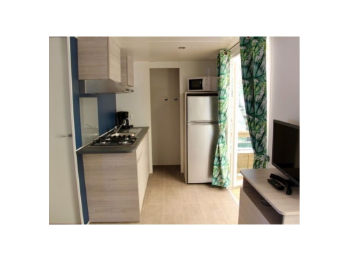 Camping Koawa Les Cigales - Family Premium 28m² - air-conditioning + TV - Photo 6