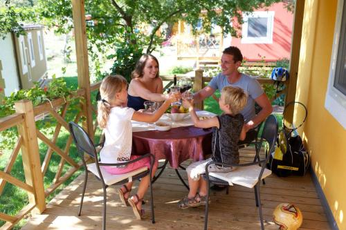 Aminess Maravea Camping Resort - Holiday Home Mediterranean Village - Photo 4