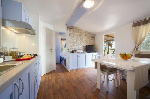 Aminess Maravea Camping Resort - Holiday Home Istrian Premium Village - Photo 5