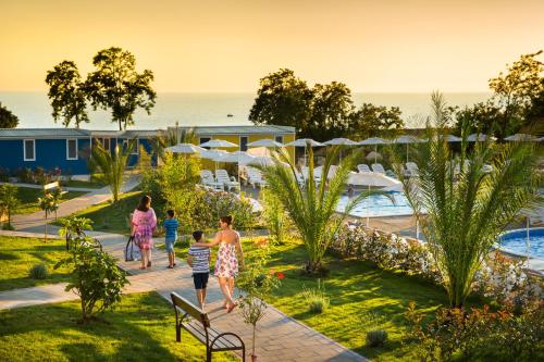 Aminess Maravea Camping Resort - Holiday home Mirami' Family Village - Photo 2