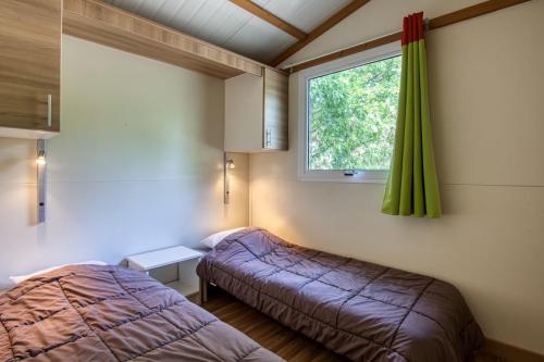 Les Castels Domaine de La Paille Basse - Chalet Confort - 3 bedrooms - Photo 5