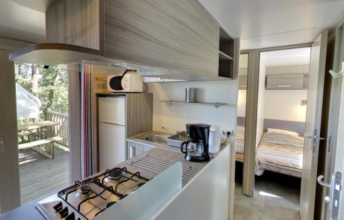 Les Castels Domaine de La Paille Basse - MOBIL HOME PREMIUM - 3 bedrooms - Photo 6