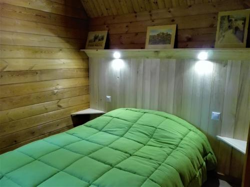Camping LA TRUFFIERE à Saint Cirq Lapopie - The authentic wooden chalet duplex - Photo 8