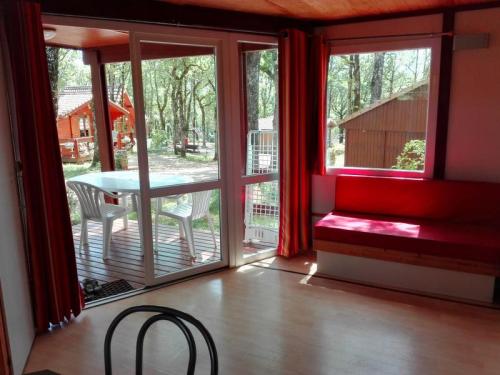 Camping LA TRUFFIERE à Saint Cirq Lapopie - Chalet confort - Photo 7