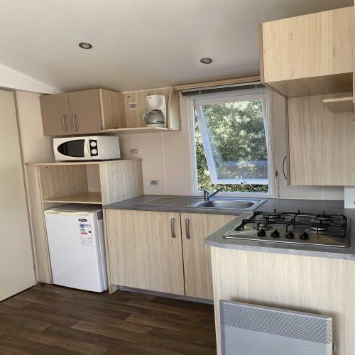 Camping Les Sables d'Argent - Mobil-home LOISIR D 27m² / 2 bedrooms - terrace - Photo 2