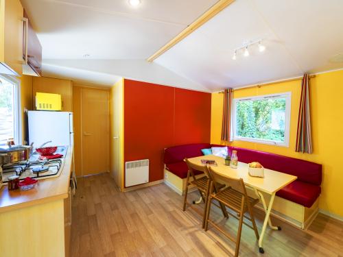 YELLOH! VILLAGE - CAMPING LES CASCADES - Cottage Garrigue 4p 2bdr 1bath *** air-conditioned - Photo 8