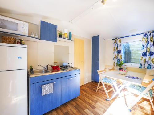 YELLOH! VILLAGE - Camping Les Cascades - Cottage Laurus ** (2 bedrooms + 1 bathroom + air-conditioning) - Photo 2