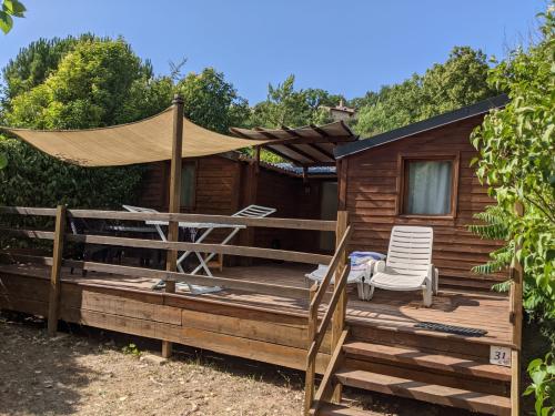 Flower Camping La Beaume - Chalet 28m² CONFORT 2 bedrooms + sheltered terrace - Photo 9