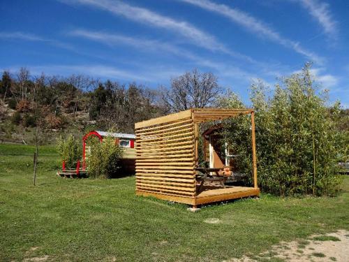 Flower Camping La Beaume - Gipsycar 21m² CONFORT+ 1 bedroom / Half-covered terrace - Photo 2