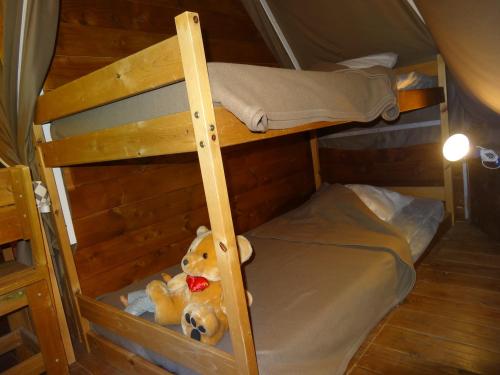 Flower Camping La Beaume - Tipi 20m² CONFORT 2 bedrooms / Half-covered terrace (without toilet blocks) - Photo 7