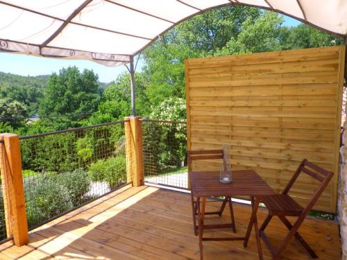 Flower Camping La Beaume - Apartment 20m² CONFORT+ 1 bedroom / Half-covered terrace - Photo 6