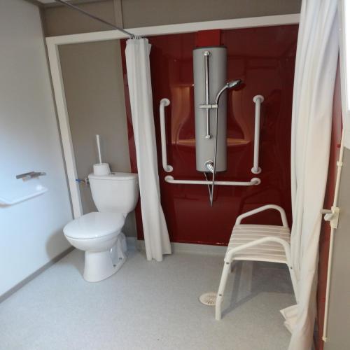 Flower Camping La Beaume - Chalet 35m² CONFORT+ 2 bedrooms - sheltered terrace (adapted to the people with reduced mobility) - Photo 5