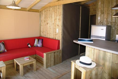 Flower Camping La Beaume - Sweet Flower 32m² PREMIUM 2 bedrooms / sheltered terrace - Photo 3