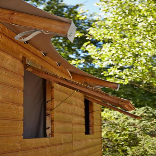 Flower Camping Le Bois d'Amour - Cabin Lodge Comfort 38m² (2 bedrooms) sheltered terrace 8m² - Photo 8