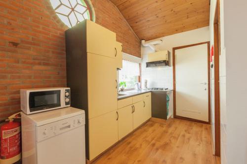 Camping De Grienduil - Holiday home 2 - Photo 5