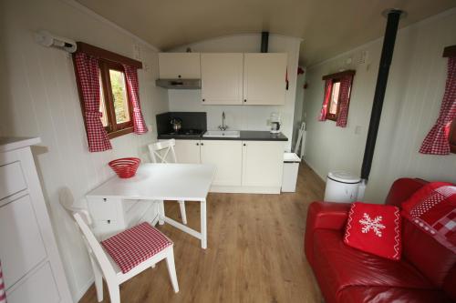 Camping De Grienduil - Gypsy trailer - Photo 4