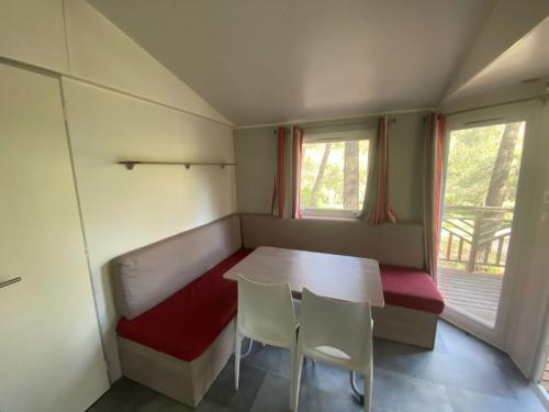 Camping La Vallée Heureuse - Mobilhome CONFORT+ - Photo 5