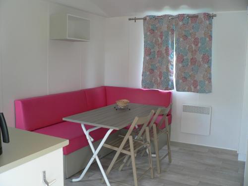Camping Le Tastesoule - Mobile-home CONFORT+ 26m² - 2 bedrooms + Half-covered terrace - Photo 4