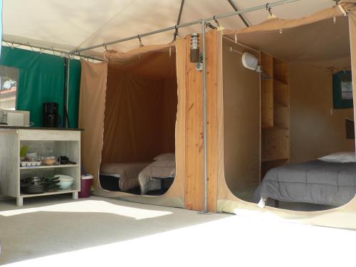 Camping Le Tastesoule - Canvas Bungalow 18m² 2 bedrooms - without toilet blocks - Photo 2