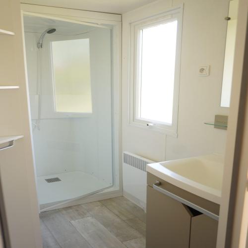 Camping de L'Ile - Mobile-home Super Mercure Regular - Photo 6