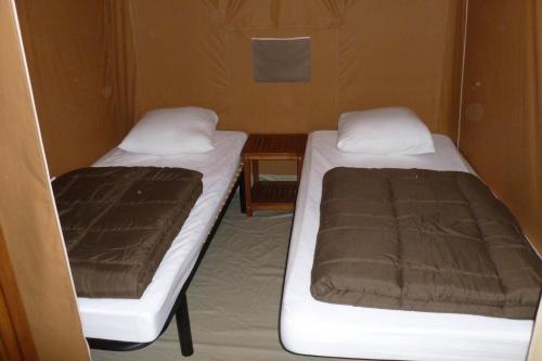 Camping de L'Ile - Canvas bungalow (without toilet block) - Photo 3