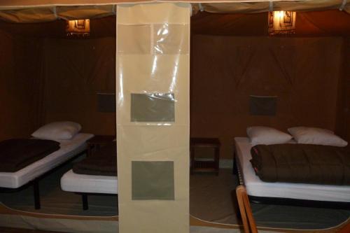 Camping de L'Ile - Canvas bungalow (without toilet block) - Photo 4
