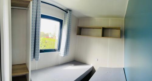 Camping LA FONTAINE - Cabin surfer 20m² (without bathroom) - Photo 2