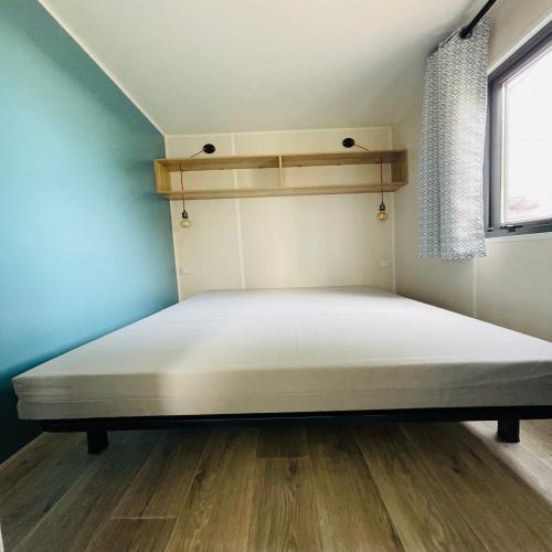 Camping LA FONTAINE - Cabin surfer 20m² (without bathroom) - Photo 3