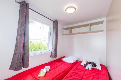 Camping LA FONTAINE - Mobilhome Lo76 23m² 2 bedrooms - Photo 4