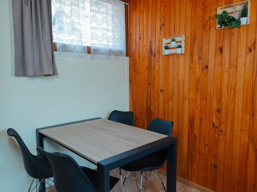 Camping Lac de Villefort - Chalet 1 Bedroom - Photo 4