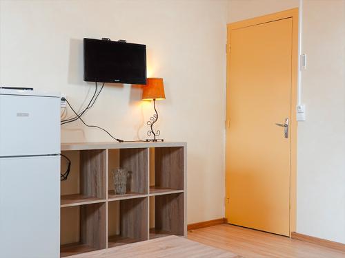 Camping Lac de Villefort - Chalet 1 Bedroom - Photo 5