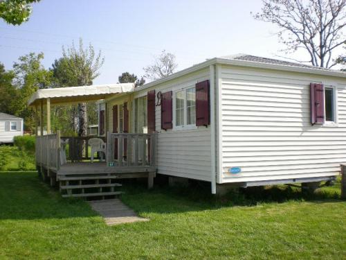 Camping Entre Terre et Mer - Mobile home Luxe (2 bedrooms) - Photo 1