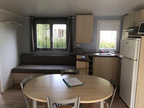 Camping Entre Terre et Mer - Mobile home Confort (3 bedrooms) - Photo 4