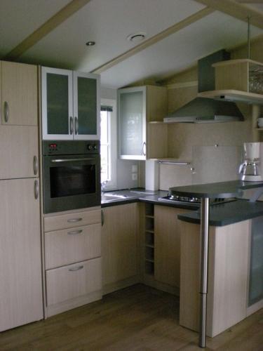 Camping Entre Terre et Mer - Mobile home Luxe (3 bedrooms) - Photo 3