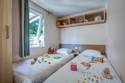 Camping Sandaya Soulac Plage - Cottage 3 bedrooms ** - Photo 3