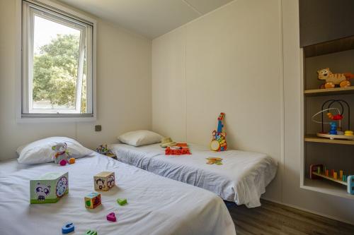 Camping Sandaya Soulac Plage - Cottage 3 bedrooms air-conditioning**** - Photo 7