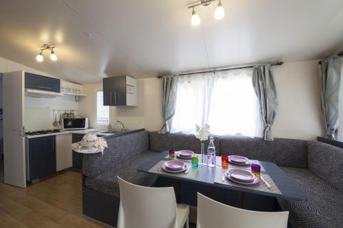 Camping Pino Mare - Mobile-home Deluxe - Photo 3