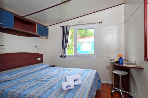 Camping Pino Mare - Mobile-home Acquamarina - Photo 4