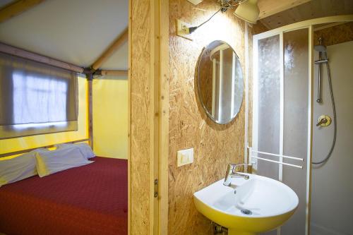 Camping Rialto - GLAMPING BUNGALOW-TENT - Photo 8
