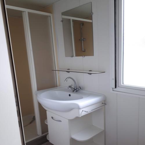 Camping La Cigale de L'Allier - Mobile-home 1 bedroom - Photo 2