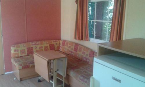Camping La Cigale de L'Allier - Mobile-home 2 bedrooms - Photo 1