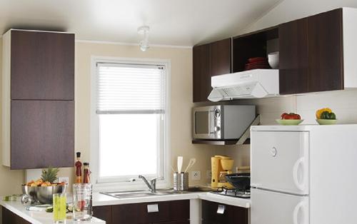 Camping Holiday Green - Family Cottage Confort 35 m² - 3 bedrooms - air-conditioning, wooden terrace - Photo 4