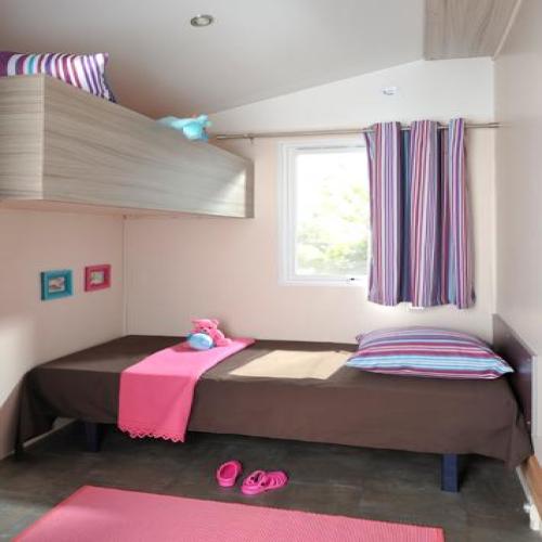 Camping Holiday Green - Cottage Handi Confort 32 m² - 2 bedrooms + air-conditioning / adapted to the people with reduced mobility - Photo 4