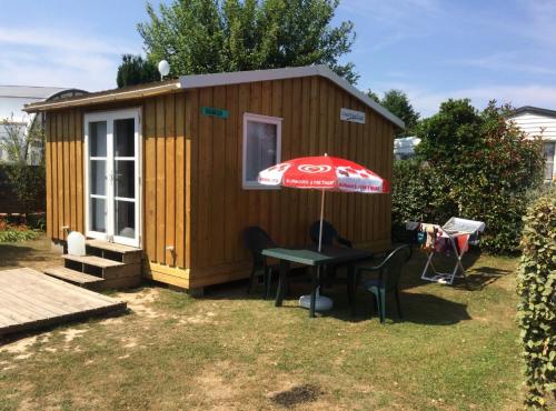 Camping Le Rivage - Tit'Home Bois- 2 chambres (sans sanitaires privatifs et sans point d'eau sauf WC) - Photo 8