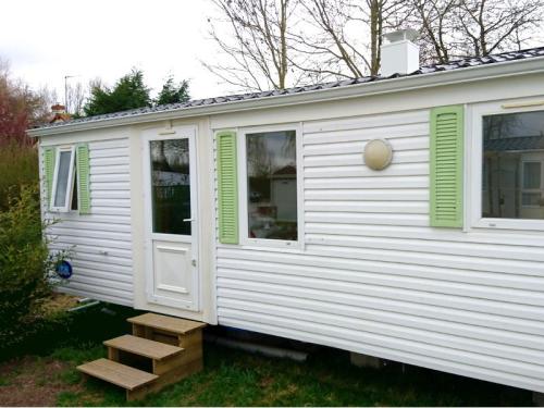 Camping LA PETITE FORET - Mobile-home IRM Super Titania - Photo 1