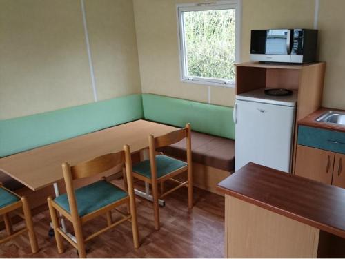 Camping LA PETITE FORET - Mobile-home IRM Super Titania - Photo 3