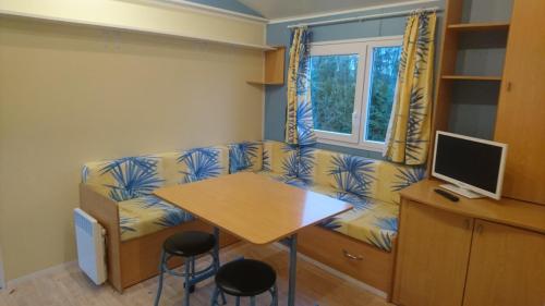 Camping LA PETITE FORET - Mobile home Sun Roller - Photo 3